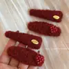 Día de Año Nuevo Clip de Pinza Ovalado Rojo con Etiqueta Dorada en Forma de Corazón Clip Lateral de Felpa para el Cabello Accesorio para el Cabello de Flequillo Exquisito de Alta Gama