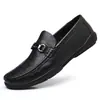 2026 Tamanho Extra Grande Slip-On Couro Macio Solado Macio Confortável Versátil Mocassins Casuais Sapatos Masculinos Fotos de Teste no Mundo Real
