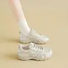 Zapatillas deportivas transpirables de malla casual versátiles de suela plana nuevas para primavera-verano 2026 para correr al aire libre para estudiantes mujeres