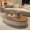 Mesa de centro em madeira maciça na cor nogueira, estilo francês moderno minimalista de luxo leve, para uso na sala de estar, estilo minimalista de alta qualidade wabi-sabi creme