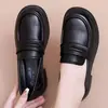 Nuevos Mocasines de Mujer Otoño 2026 Piel Suave Negro Populares Planos Suela Suave Versátiles Zapatos Casuales para Mujer