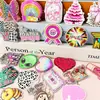 Venta Caliente Transfronteriza Día de San Valentín Temática de Amor Acrílico Resina Una Cara Dibujos Animados Abeja Moño Cápsula Accesorios