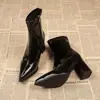Otoño/Invierno 2025 Nuevo Estilo Francés Tacón de Plataforma Ultraligero Zapatos de Tacón Alto en Stock Botines Transfronterizos Tallas Grandes Botines Cortos Punta Fina