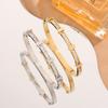 Pulseira geométrica simples de zircônia de camada dupla aberta design de nicho pulseira estilo frio pulseira elegante de moda de alta qualidade