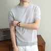 Artículo de venta caliente de verano, mismo estilo que la transmisión en vivo, camiseta de lino de manga corta de alta gama para hombre, top de punto liso de manga corta de verano para hombre