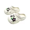 Ropa de Exterior de Verano 2026 Nuevos Zapatos de Suela Gruesa con Agujeros para Mujer que Aumentan la Altura Antideslizantes Tipo Zueco Zapatos de Playa Sandalias de Punta Cerrada