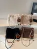 Bolsa de Pelúcia de Grande Capacidade Feminina 2026 Outono Nova Elegante de Alto Valor Bolsa Tote Bolsa de Mão Bolsa de Ombro Peluda