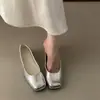 Primeiro Encontro com os Sapatos de Salto Escondido de Bolinhas Delicados e de Nicho Estilo Francês, Novos Sapatilhas de Cetim Estilo Fada 2026