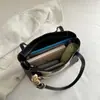 Bolso de Mujer Estilo Nuevo 2026, Bloques de Color Elegantes, Retro, Simple y Elegante, Adecuado para el Trabajo y Uso Casual, Gran Capacidad, Bolso de Hombro y de Mano