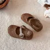 Zapatos de Cuero para Niñas Suela Suave 2026 Otoño Nuevos Zapatos Infantiles Bebé Retro Zapatos de Princesa Mocasines para Niñas Zapatos Individuales