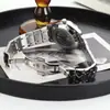 Relógio Masculino de Nicho com Sensação de Alto Padrão, Calendário Duplo Luminoso Transfronteiriço, Pulseira de Aço com Rebites, Relógio Masculino a Quartzo, Direto do Fabricante