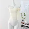 Camiseta regata feminina 3D com design de flor, sem mangas, babados, fit slim para afinar, top camisola preto