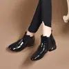 Botines de piel suave nuevos para otoño e invierno 2026, botines de charol con punta redonda, botines de piel suave con tacón bajo y forro de felpa para mujer, botines tipo Martin