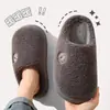 Chinelos de algodão masculinos para casa de outono e inverno com solas macias de EVA, antiderrapantes, resistentes ao desgaste, veludo macio como nuvem, quentes, não soltam fiapos, chinelos fechados