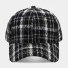 Gorra de Béisbol a Cuadros Literaria Retro Simple Otoño Invierno Estilo Callejero para Mujer Estilo Británico Adelgazante para la Cara Versátil Informal Gorra Plana