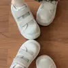 2026 Verão Novos Sapatos Brancos com Velcro de Sola Grossa Femininos Versáteis que Aumentam a Altura Leves com Solado Macio Sapatos Plataforma Sapatos Casuais