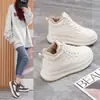 Tenis de caña alta para mujer, nueva colección otoño/invierno 2026, forrados de felpa y engrosados para abrigar, modernos y versátiles, zapatillas deportivas de suela gruesa, modelo 5609