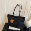 Bolsa de Grande Capacidade para Mulheres, Versátil para o Verão, Novo Estilo 2026, Bolsa de Ombro Simples, Bolsa Tote Moderna para Trabalho e Deslocamento