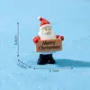 Figuras de dibujos animados en miniatura de paisajes con Santa Claus y muñeco de nieve con letreros, lindos accesorios de decoración DIY, mini adornos