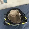 Bolsos populares para mujer, bolso de hombro con color-blocking de moda, nuevo y moderno bolso versátil para debajo del brazo, bolso cruzado ligero para el uso diario