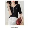 Verano 2025 Nuevo Estilo Coreano Elegante Ajustado Adelgazante Color Sólido Cuello en V Manga Corta Seda Helada Camiseta de Punto Camiseta Top de Moda para Mujer