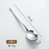 Set de cubiertos de acero inoxidable estilo isla transfronterizo, incluyendo cuchillos, tenedores y cucharas. Elegantes cuchillos y tenedores para bistec, y cucharas de alta calidad, lujosas, de calidad hotelera
