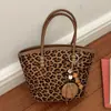 Bolsa de Viagem Transfronteiriça Retrô de Grande Capacidade 2026 Nova Bolsa Saco Estampa de Leopardo Tendência Versátil Ombro Transversal