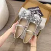 Sapatos Femininos de Couro com Strass para Aumentar a Altura para Saias, Novo Estilo Coreano Verão 2026 Mary Jane Rasteirinhas de Salto Baixo