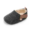Sapatos de bebê para primavera e verão sapatos para crianças pequenas homens e mulheres tesouro sola macia sapatos antiderrapantes 0-1 ano sapatos de tecido atacado 2210