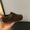 Coleção Nova de Inverno 2026: Sapatos de algodão estilo Birkenstock, unissex para crianças, com forro de lã, simples e versáteis, com fleece adicional para aquecimento e uso casual.