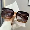 Óculos de Sol Quadrados de Luxo Leve com Proteção UV para Mulheres, Lentes Polarizadas Anti-UV, Protetor Solar, Elegante, Emagrecedor para Rostos Grandes 7731