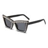 Gafas de Sol Jamie 2401B Ojo de Gato con Perlas y Tachuelas de Pedrería, Marco Grande de Bloques de Color a la Moda, Gafas Decorativas de Tendencia Estilo Callejero Europeo y Americano