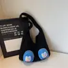 Bolso de Lana de Monstruo de Boca Grande Tejido para Mujer 2025 Nuevo El Más Fácil de Combinar Bolso de Hombro de Gran Capacidad Estilo Perezoso Bolso Relleno