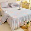Saia de Cama de Algodão Puro com Acabamento de Renda Estilo Coreano Peça Única Todo Algodão Lençol de Cama de Verão Cobertura de Cama Universal para Todas as Estações Conjunto de Três Peças Estilo Princesa