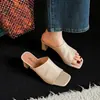 Sandalias de Verano 2026 Estilo Nuevo Punta Cuadrada Tacón Alto Grueso Elegantes Versátiles Sexy Maduras con Dedos al Aire para Mujer