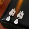 Pendientes colgantes de espiga de trigo con circonita de aguja plateada, pendientes de moda estilo minimalista de lujo ligero, accesorios para orejas de lujo ligero versátiles y exquisitos