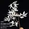 Materiais florais em tons de branco para salões de casamento, móveis para vitrines, adereços de flores de seda para decoração suave, arranjos de flores, marcadores de corredor, buquês artificiais atacado