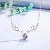 Versão coreana de 100 idiomas Eu te amo colar de alce cravejado de diamantes feminino explosões de tremolo pingente de galhada corrente clavicular