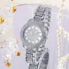 Reloj de moda para mujer reloj de mujer temperamento reloj de diamantes tiembla en vivo cornucopia reloj de cuarzo romano venta al por mayor