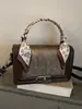 Bolsa de Mão Pequena Estilosa Nova da Primavera 2026 Bolsa Feminina Tendência Bolsa de Ombro Transversal Fashionable Bolsa de Mão Quadrada Pequena Chique