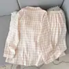 Tamanho Grande Em Estoque Conjunto de Pijama Xadrez Rosa Algodão Nuvem Bordado Gatinho para Mulheres, Gola Lapela, Primavera/Outono, Pode Ser Usado Fora de Casa, Conjunto para Casa