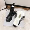 Botas de Nieve Calientes Martins para Mujer 2022 Nuevas de Invierno de Caña Media con Aumento Interno de Altura Botines de Suela Gruesa Botas de Lana Estilo Británico