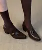 Mocassins retrô pretos de bico quadrado com salto grosso estilo francês para mulheres, estilo britânico com fivela de cinto, sem cadarço, elegantes para o trabalho