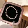 Pulsera Simple de Gota de Agua con Circonita de Colores para Mujer, Pulsera de Moda de Alta Gama y Elegante, Joyería de Mano Versátil Estilo Palacio Retro para Mujer