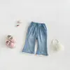 Conjunto Dulce de Dos Piezas para Bebé Dianxi: Sudadera con Capucha para Bebés Niñas y Pantalones de Mezclilla Acampanados de Otoño con Adorno de Encaje