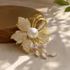 Broche novo estilo feminino senso de alta qualidade nicho broche atacado pino de alta qualidade temperamento fixo roupas terno joia pérola