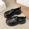 Mocasines para mujer 2026, de suela gruesa para aumentar la altura, estilo JK otoño británico, zapatos pequeños de piel, tacón grueso con velcro, negro y marrón