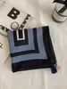 2026 Colgante de Borla para Año Nuevo Bufanda Cuadrada Ropa Artística Retro Combinación Bufanda Delgada de Seda Protección para el Cuello Bufanda Estilo Celebridad Nueva