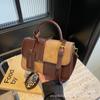 Bolso de Alta Gama para Mujer 2026 Nueva Moda Versátil Bolso de Hombro Cruzado con Puntada de Cadena Bolso Cuadrado Pequeño Transfronterizo