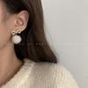 Pendientes de Pompón Peludo para Mujer 2026 Nuevos Pendientes de Botón de Moda Diseño de Nicho Sensación de Alta Gama Accesorios para Orejas de Otoño e Invierno